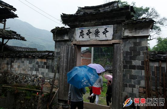 8.独具特色小门楼.jpg