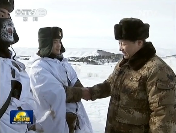 习近平春节前夕冒严寒踏冰雪慰问边防官兵 向战斗在祖国边海防的全体指战员致以诚挚问候 向解放军和武警官兵民兵预备役人员致以新春祝福