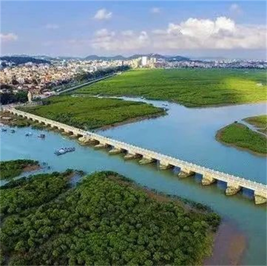 这座宝藏城市，心动不止“亿点点”