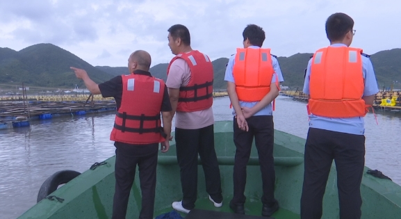 台风“格美”升级提速 店下镇迅速撤离海上渔排全部人员